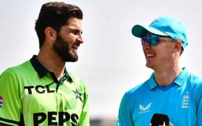 Pakistan 64/3 in 15.1 Overs