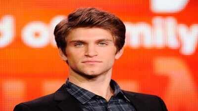 ‘Pretty Little Liars’ actor Keegan Allen ATTACKED and robbed at gunpoint; actor says men threatened to kill him over luxury watch – VIDEO |