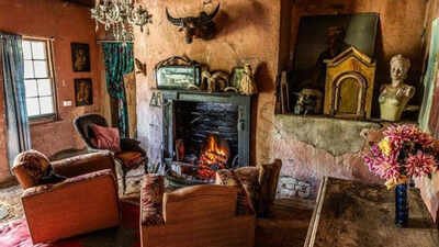 In 2012, an Australian couple bought a convict-built Georgian mansion dating to 1832 for A0,000; after preserving its interiors for 14 years, they sold the 32-hectare estate for A.6 million