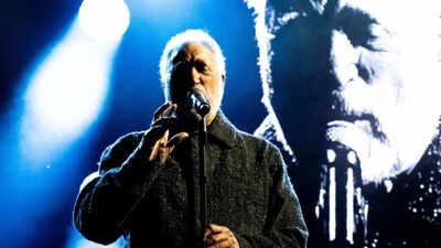Sir Tom Jones reschedules LA and San Diego concerts hours before performance due to flu: ‘I’m truly sorry for any inconvenience’ |