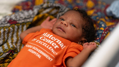 ‘The Fault in Our Stars’ author John Green and his family helped fund a Sierra Leone maternity centre; when it opened in February 2026, 27 patients arrived and 13 babies were born in 24 hours
