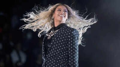 In 1987, Beyonce’s family bought a 1935 Houston home where she spent her school years; after extensive renovations through 2026, the 4,010-square-foot property was listed for $1.275 million and sold in May 2026
