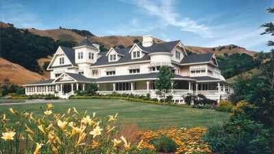 George Lucas began buying California ranchland in 1978; the holdings expanded to nearly 5,000 acres, with a 50,000-square-foot main house, more than a dozen buildings, and Skywalker Sound at its core