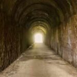 In 1907, New York’s subway company bought an 1847 Brooklyn townhouse and gutted it; more than a century later the restored-looking façade still hides a ventilation shaft and emergency exit for the tunnel below