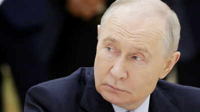 Russia offers one-day ceasefire if Ukraine holds elections, rejects Zelenskyy’s 60-day truce bid