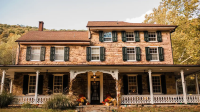 In 2020, a Pennsylvania couple accidentally won an abandoned 1830s stone house at auction for $460,000; five years and more than $300,000 in renovations later, the five-acre property is about 85% complete | World News