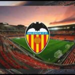 US investors agree to buy 42% of Valencia, lifting the club’s valuation to €1.25bn and injecting €100m in fresh capital, while club continues to struggle deep in La Liga’s relegation zone | Football News