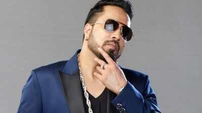 ‘When I called Paaji the next day, he broke down crying’: Mika Singh says Daler Mehndi doesn’t want to stretch the Uttarakhand controversy | Hindi Movie News